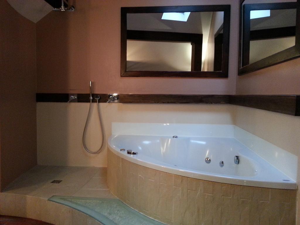 Krakow Jacuzzi Apartment Chambre photo